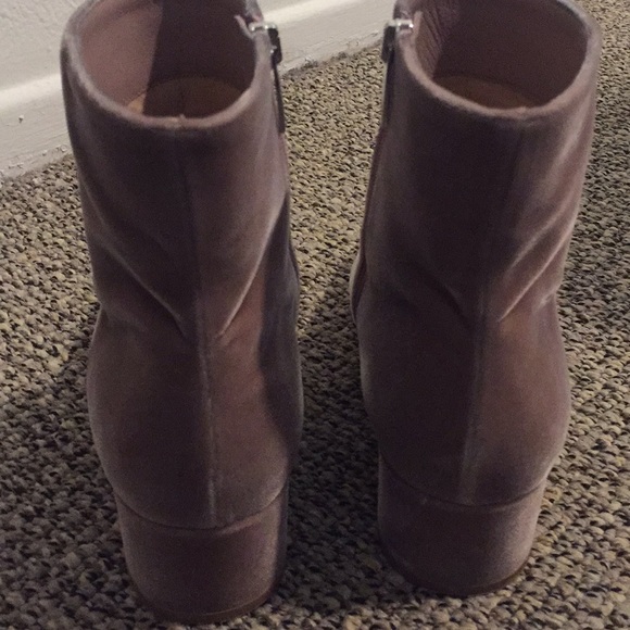 Gianvito Rossi Pink Velvet Margaux Booties - Picture 3 of 5